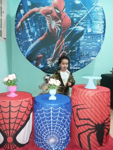 Vende-se decoração para festa infantil