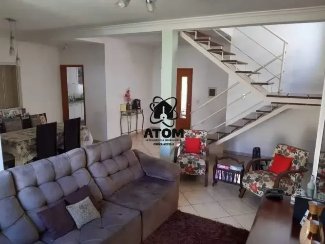Vendo ótima oportunidade de sobrado em condomínio fechado