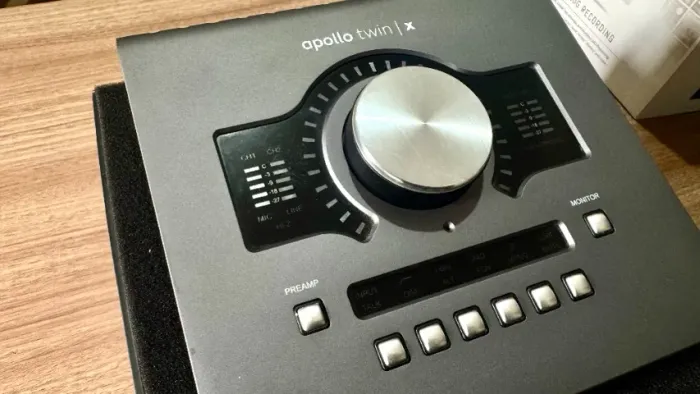 Interface de Áudio - Apollo Twin X - Universal Áudio
