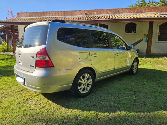Nissan Livina Grand SL 1.8 16V Flex Fuel Aut. 2013