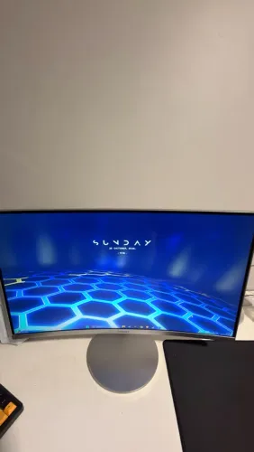 Monitor Samsung C27F591FDL curvo de 27 polegadas FULL HD
