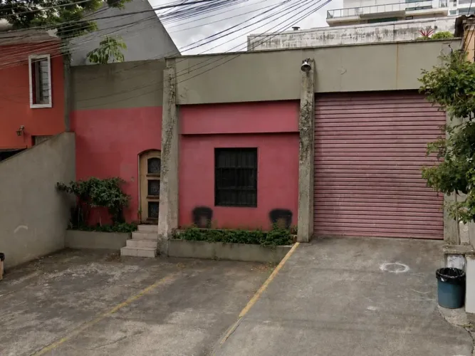 Imóvel para Incorporação Imobiliária 750 m² (Zoneamento ZEU-ZCOR-1) - Caxingui - São Paulo