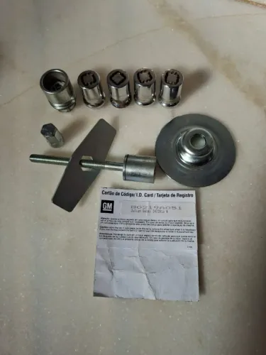 Kit Trava Porca Parafuso Antifurto Roda Onix + Trava Estepe original GM