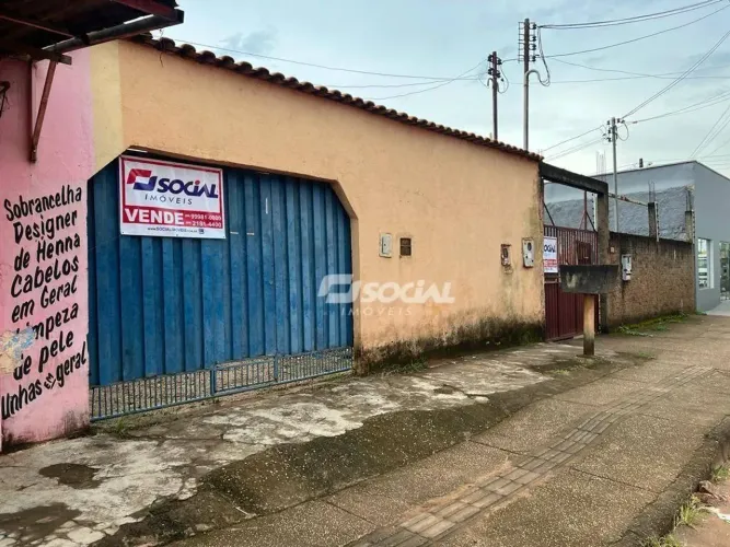Residência bem localizada av. Mamoré Juscelino Kubitschek - Porto Velho/RO