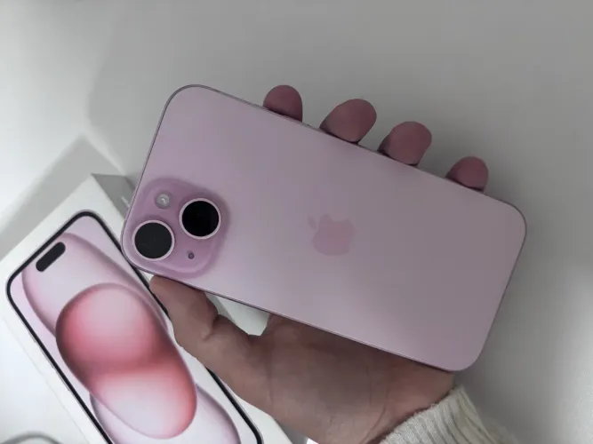 iPhone 15