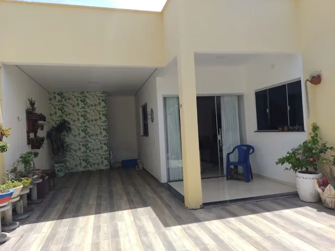 Casa Mobiliada com Energia Solar em Santa Cruz Cabrália - BA Perto da Praia