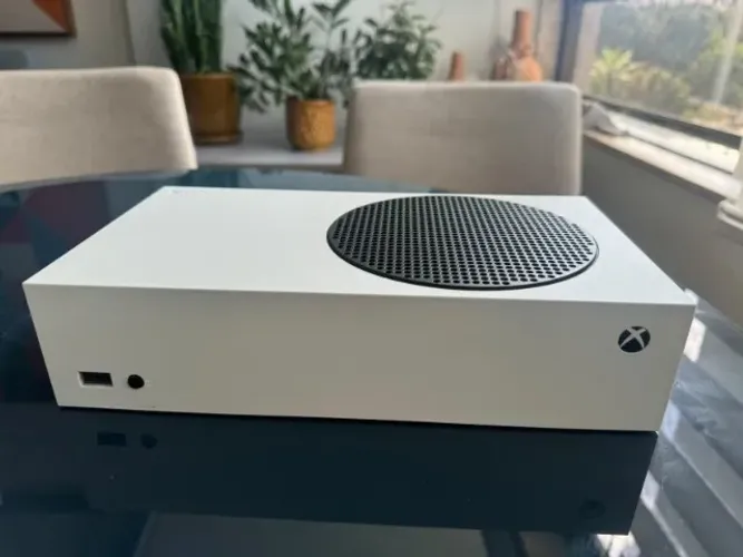 Xbox Series S 512GB + 2 Controles Originais Xbox