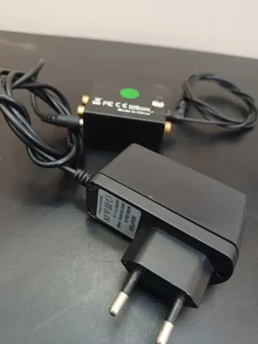 Adaptador De Áudio Óptico Digital Para RCA Analógico Conversor