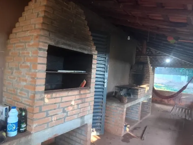 Vendo chácara  em Cajuru R$ 620.000,00 
