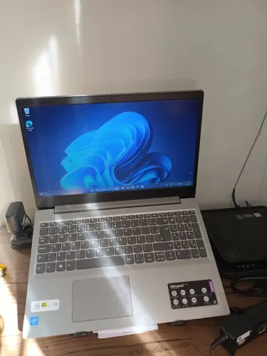 Notebook Lenovo Ideapad S145 - Intel Coleron 4g Ram, SSD 128 (Usado)