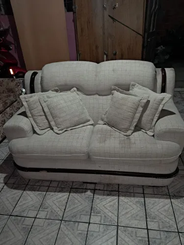 Sofá 2 lugares para venda rápida.
