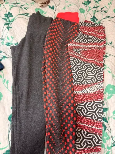 Roupas novas e usadas