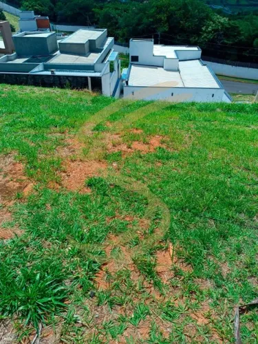 Terreno 357m² no Condomínio Villa Real com Segurança 24h