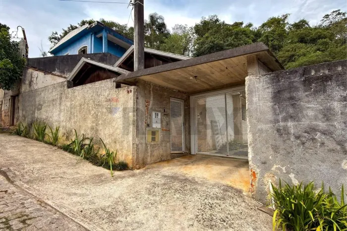 Casa Térrea a venda com 2 Quartos na Vila Suissa, Ribeirão Pires, SP