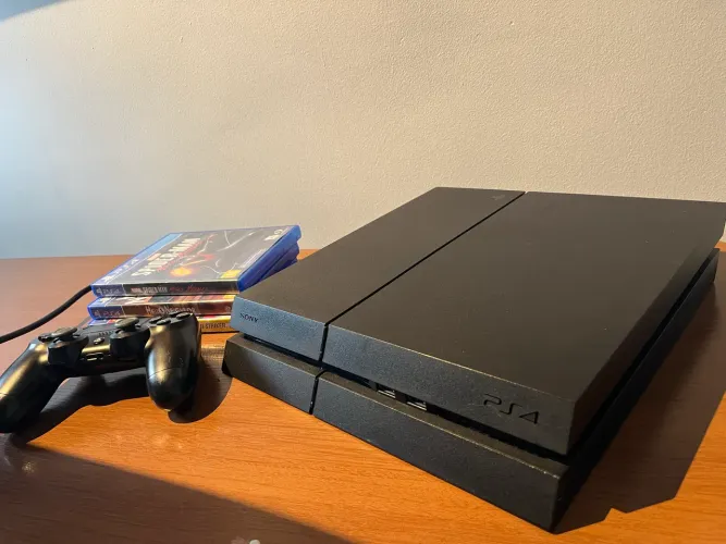 PS4 + 7 jogos + controle original