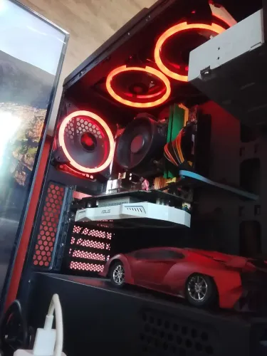 PC gamer i7 4970 GTX 950 2 GB ddr5