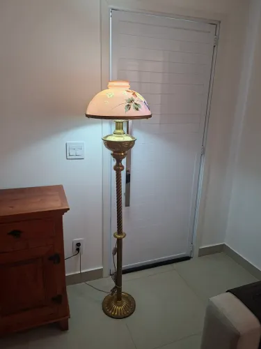 Abajur antigo em bronze