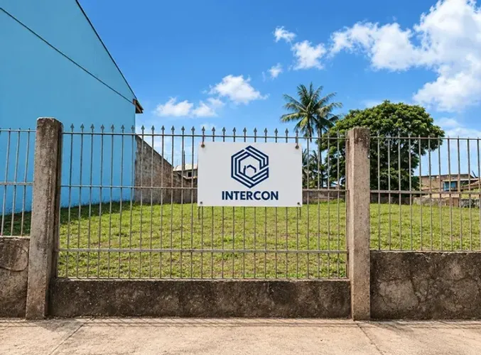 Terreno com 403m² no bairro da Pedreira.