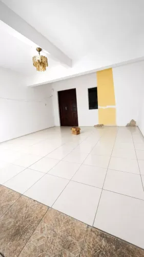 Casa com 3 Quarto(s) e 3 banheiro(s) para Alugar, 150 m² por R$ 1200 / Mês