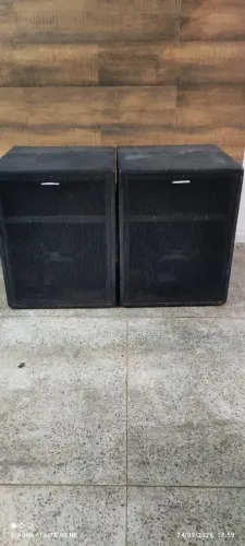 ? 2 SUBS ATIVOS TECHNOVOX 18" - PAR<br>R$ 2.900 o par