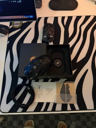 Finalmouse Ulx Guardian Lion M