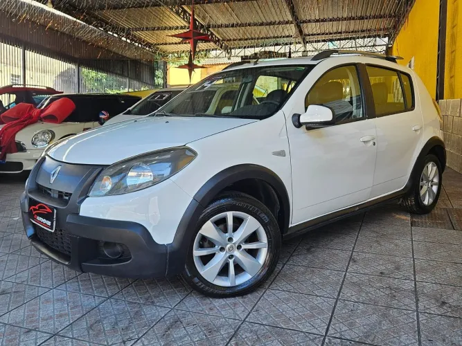 Renault Sandero Stepway Hi-flex 1.6 16V 5P Aut. 2014