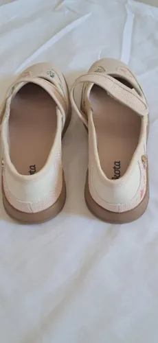 Vendo sandália Dakota