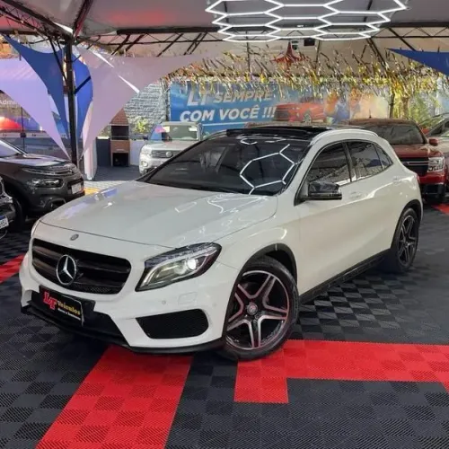 Mercedes-Benz GLA 250 Sport TB 16V 4X4 211cv Aut. 2017