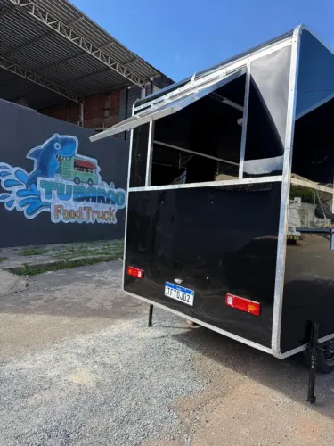Food Truck Revestido em Inox - Ideal para Comida de Rua .
