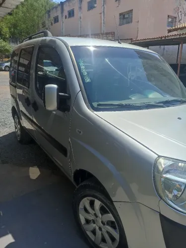 Fiat Doblo Essence 1.8 Flex 16V 5P 2013
