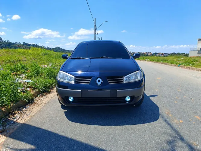 Renault Megane Sedan Dynamique 2.0 16V Aut. 2008