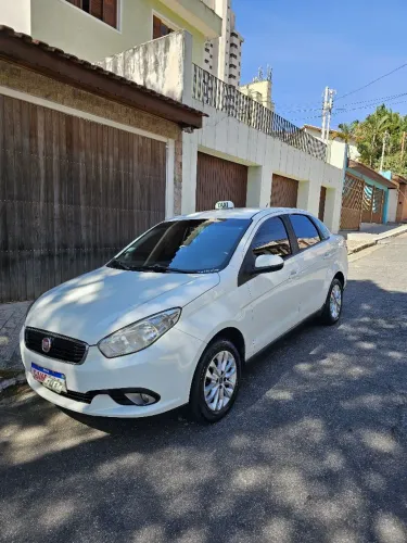 Fiat Grand Siena Attrac. 1.4 EVO F.flex 8V 2017