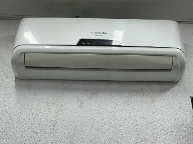 AR CONDICIONADO ELETROLUX NÃO É INVETER