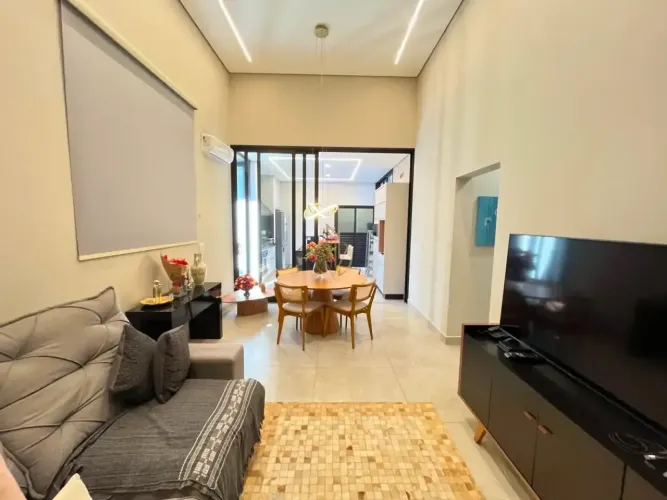Casa sofisticada e linda a venda no Condomínio Reserva da Mata em Mogi Mirim