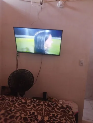 Vendo ou troco em iPhone uma TV de 43'polegadas