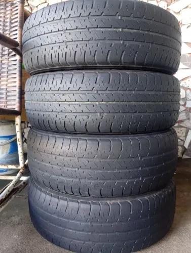 4 pneus 175/65/14 GOODYEAR meia vida