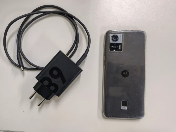 Moto Edge 30 Neo usado