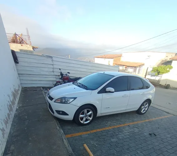 Ford Focus 1.6 S/se/se Plus Flex 8v/16v 5P 2013