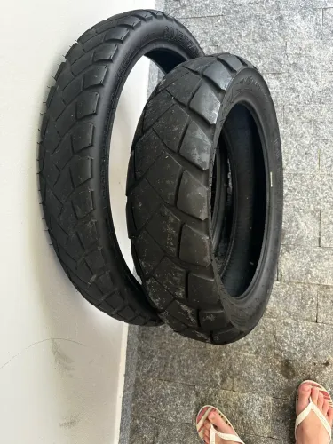 Par de pneus metzeler aro 17