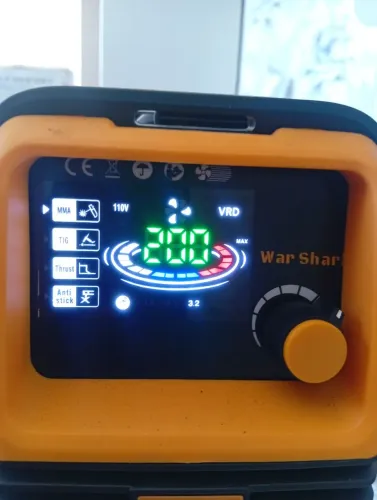 Vendo ou troco máquina de solda nova, usei 1 vez só