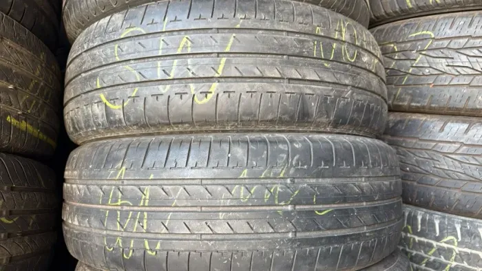 Pneu 205/60/16 Bridgestone 80 % vida util