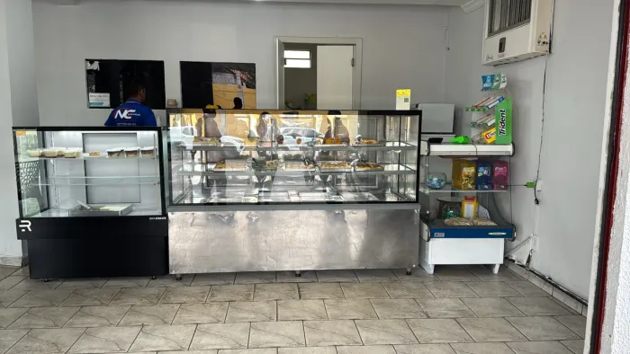 Vendo essa lanchonete completa