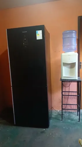 Geladeira Panasonic evesa + gela água + garrafão +mesa