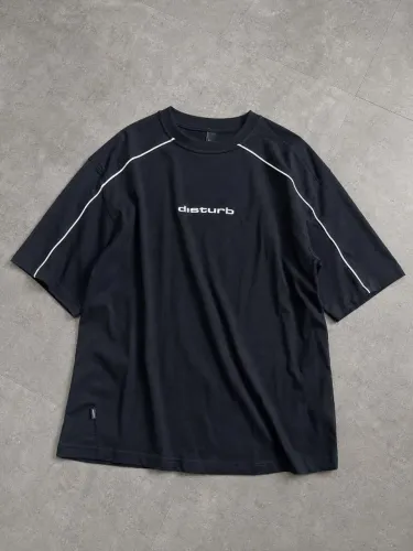 Camiseta disturb athletic in black