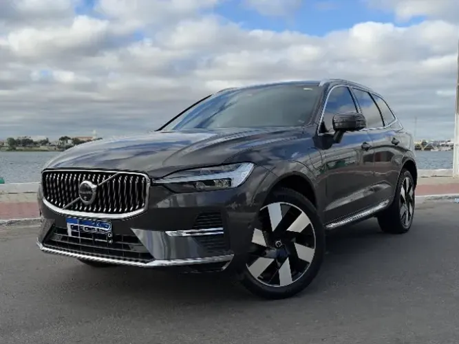 Volvo XC-60 T-8 Ultimate 2.0 AWD (híbrido) 2024