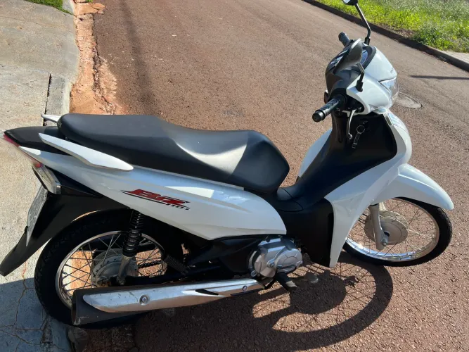VENDO BIZ $13,500 ABAIXO DA FIPE PARCELO CARTÃO (taxa por conta comprador)