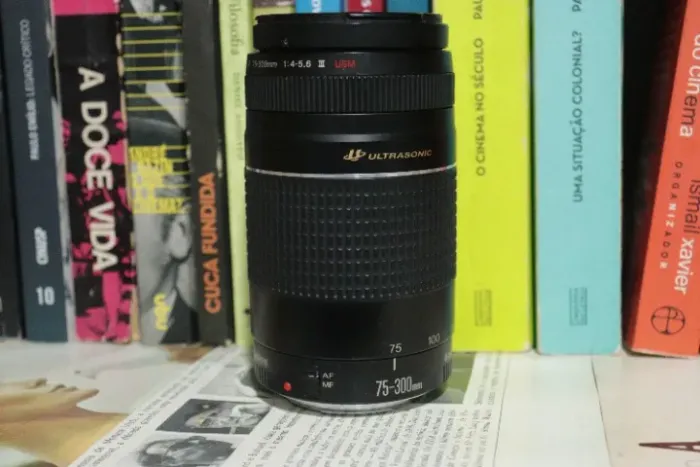 Lente Canon EF 75-300mm