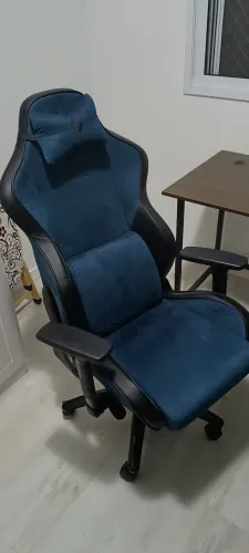Cadeira Gamer + Mesa de escritório seminovas