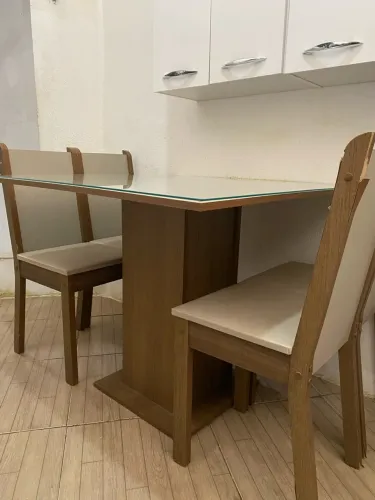 Mesa de jantar (usada)