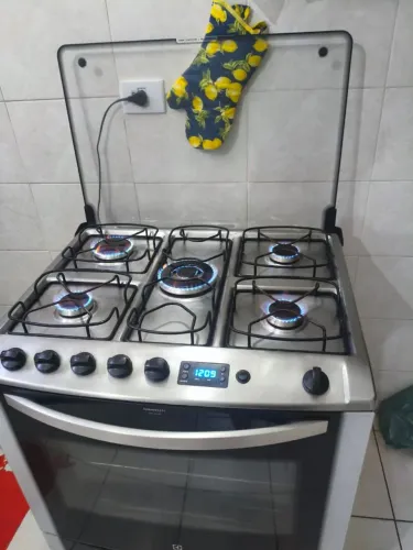 Fogão Electrolux 5 Bocas Celebrate Digital 76SRB